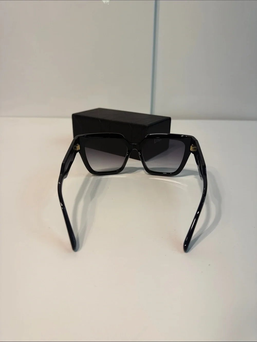 Like new Dior DiorSignature S10F Sunglasses women’s Dior shades